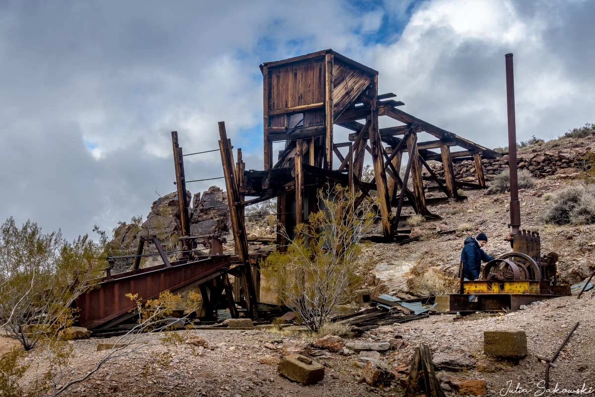 Ore chute and jaw crusher at the Inyo Mine, Echo Canyon.