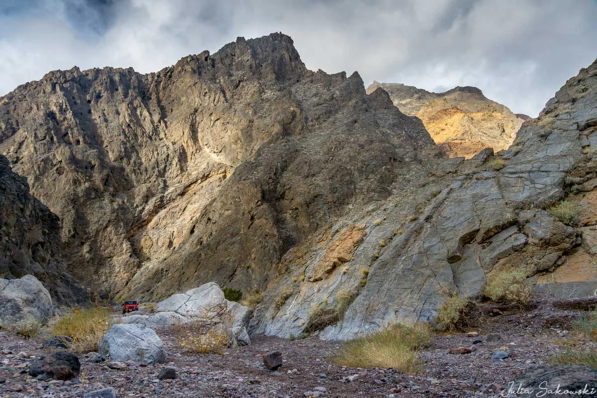 The towering walls of Echo Canyon.